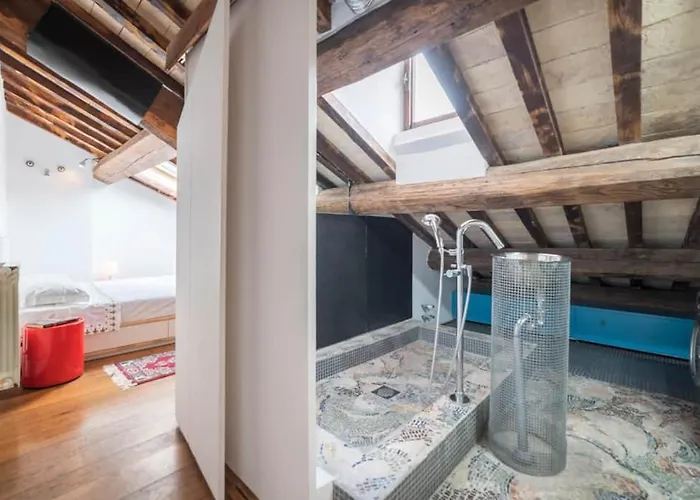 Pantheon Charming Penthouse Apartamento *