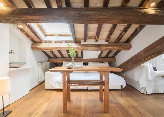 Pantheon Charming Penthouse Apartamento *